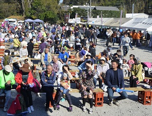 2018年度鹿室コスモス祭り 会場風景の写真2枚目