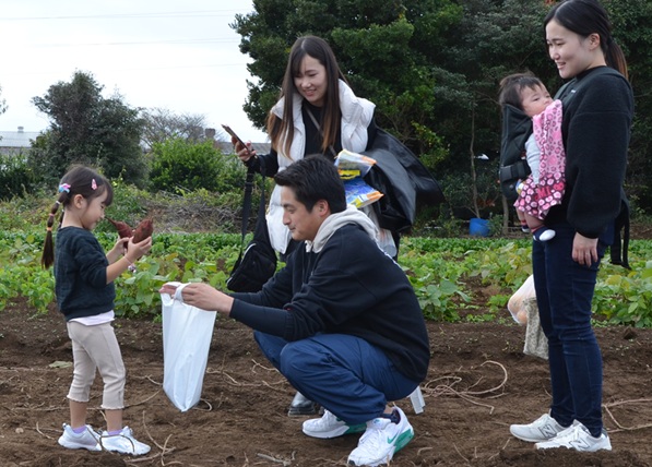 鹿室コスモス 地域の絆で咲かせた「コスモス祭り」2025年11月02日の画像4枚目